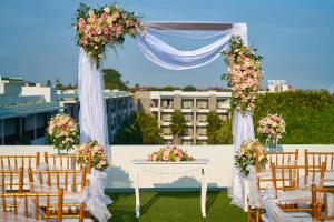 courtyard by marriott bali seminyak resort