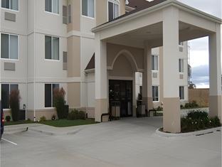 holiday inn express and suites maryville by ihg