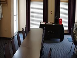 holiday inn express and suites maryville by ihg
