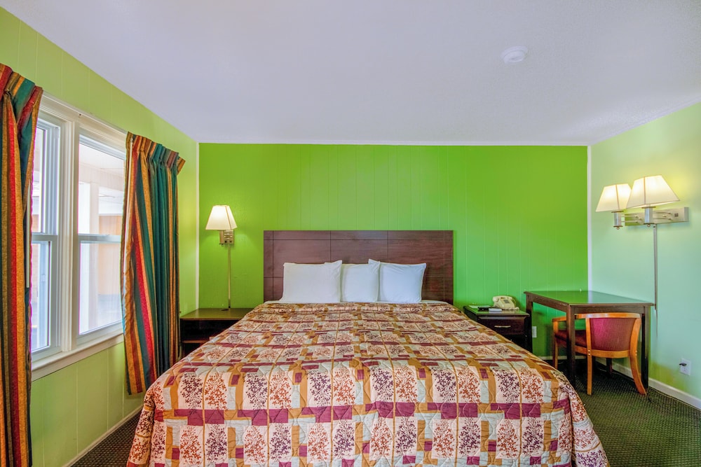 oyo travelier motel