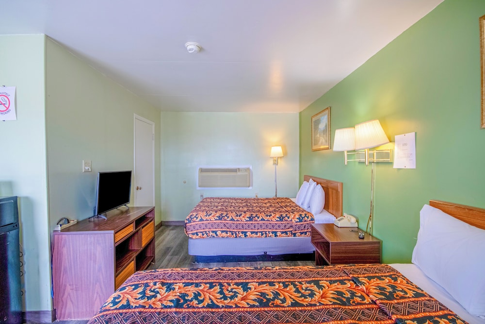 oyo travelier motel