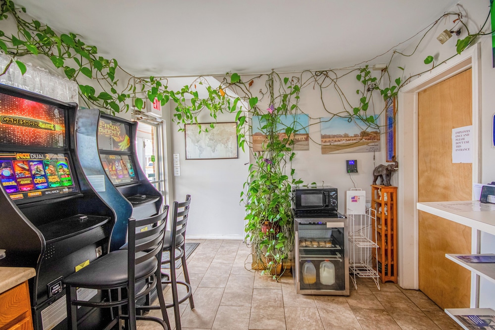 oyo travelier motel