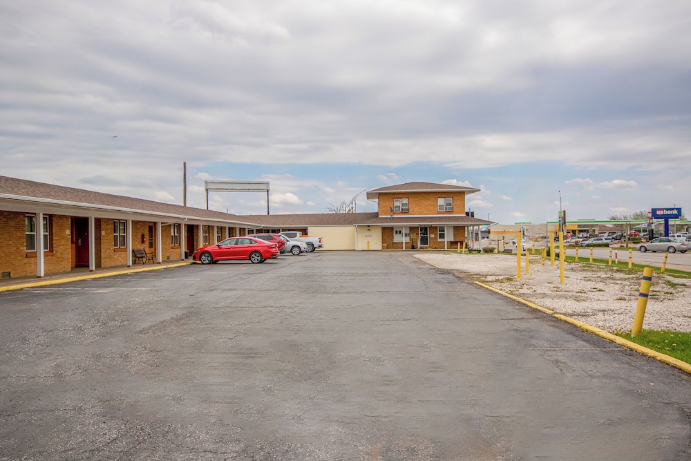 oyo travelier motel