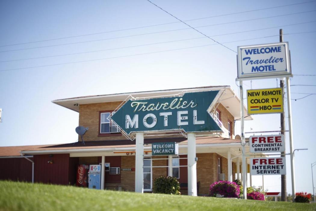 oyo travelier motel