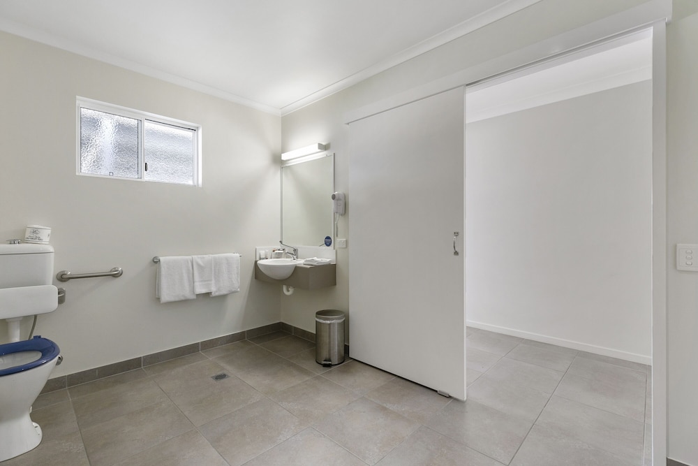 beachside boutique motel mackay