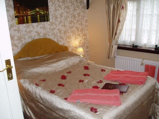 coppers end guest house