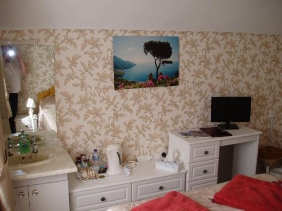 coppers end guest house