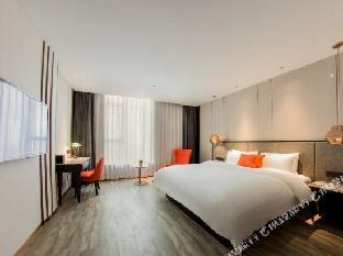 yitel premium shanghai peoples square nanjing road pedestrian street shop