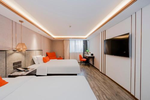 yitel premium shanghai peoples square nanjing road pedestrian street shop
