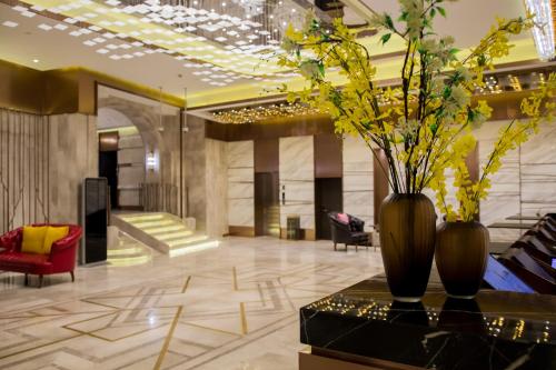 yitel premium shanghai peoples square nanjing road pedestrian street shop
