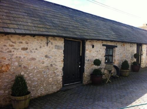Hills Farm Stays,,4 star