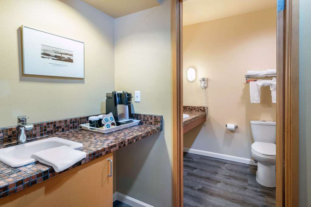 inn at port gardner everett waterfront ascend hotel collection