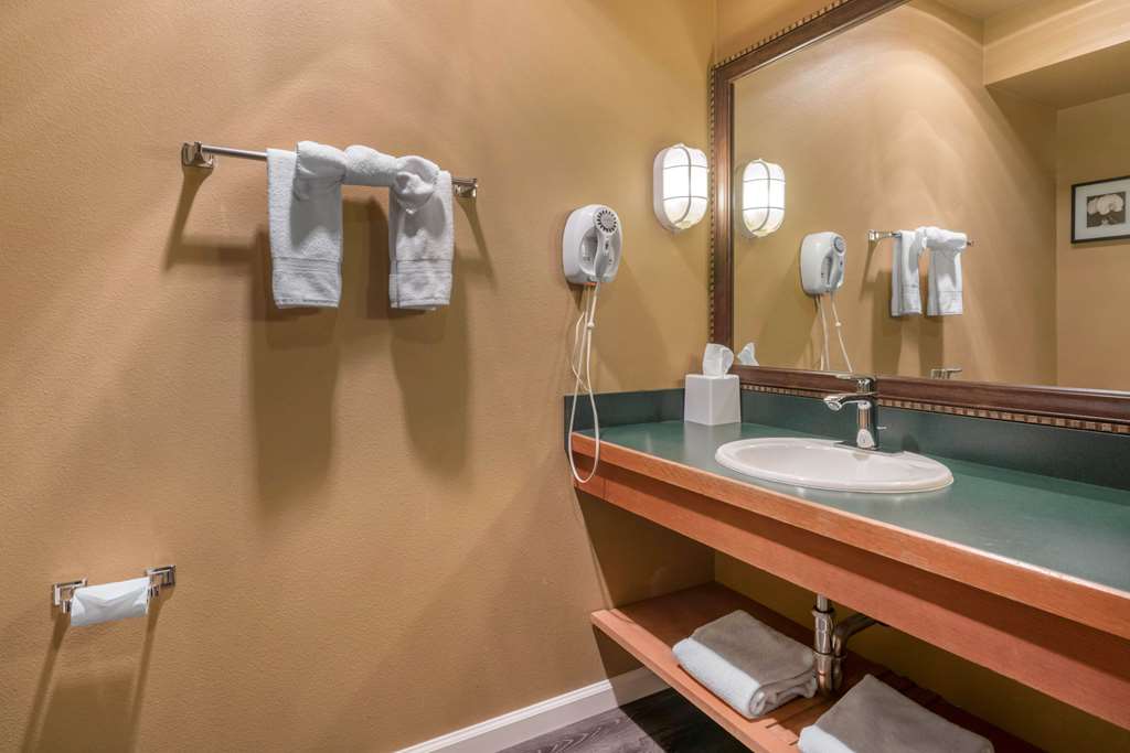 inn at port gardner everett waterfront ascend hotel collection