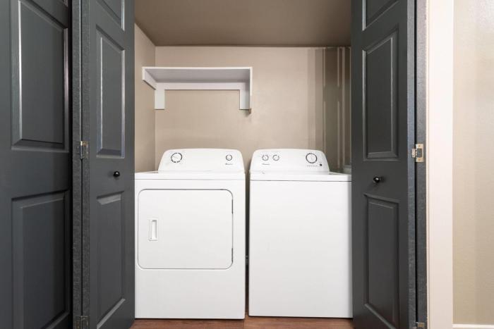 eagles den suites carrizo springs a travelodge by wyndham