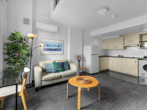 central brunswick apartment hotel