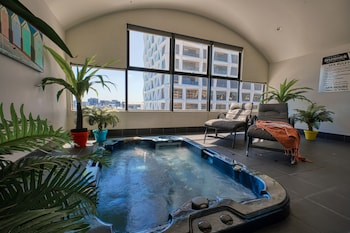 central brunswick apartment hotel