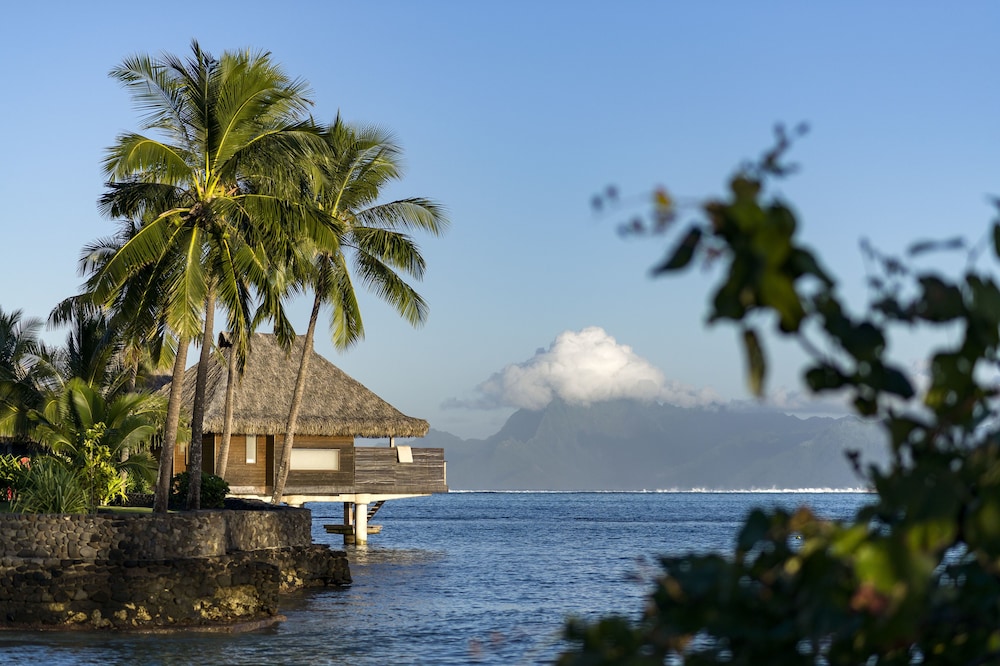 intercontinental resort tahiti by ihg
