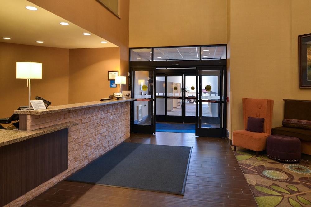 holiday inn express and suites pocatello by ihg