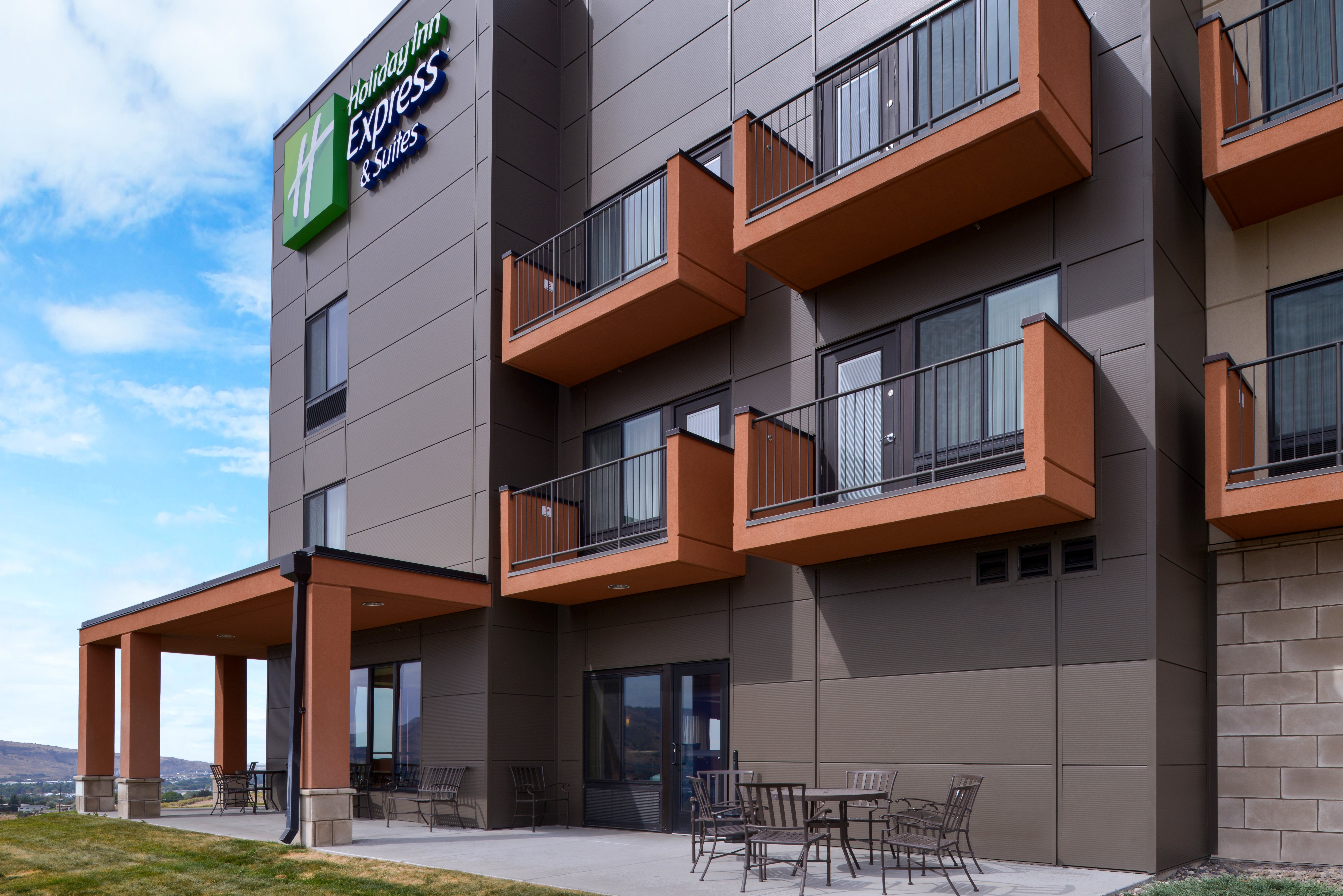 holiday inn express and suites pocatello by ihg