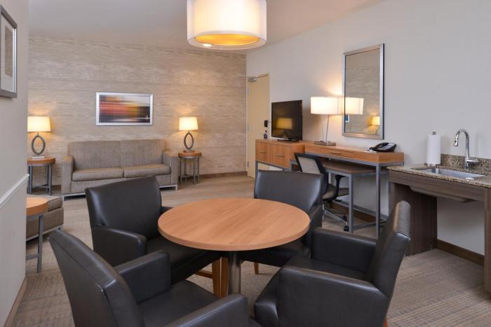 holiday inn express and suites pocatello by ihg