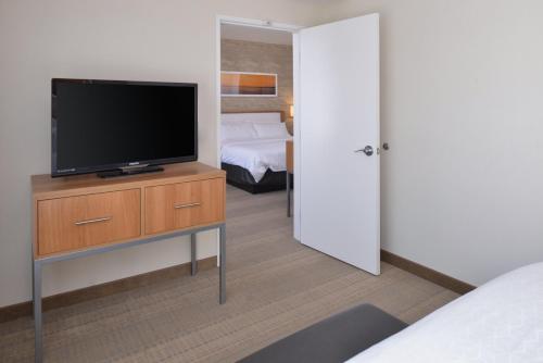 holiday inn express and suites pocatello by ihg