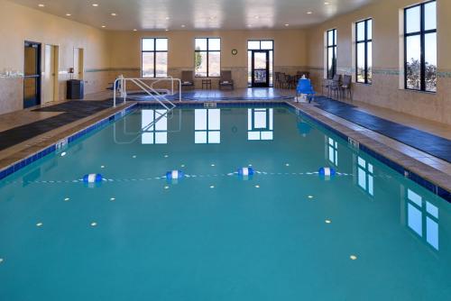 holiday inn express and suites pocatello by ihg