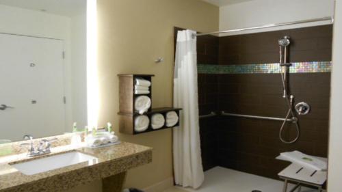 holiday inn express and suites pocatello by ihg