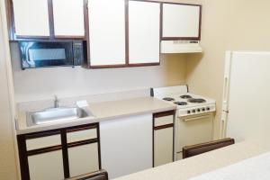 extended stay america suites dayton fairborn