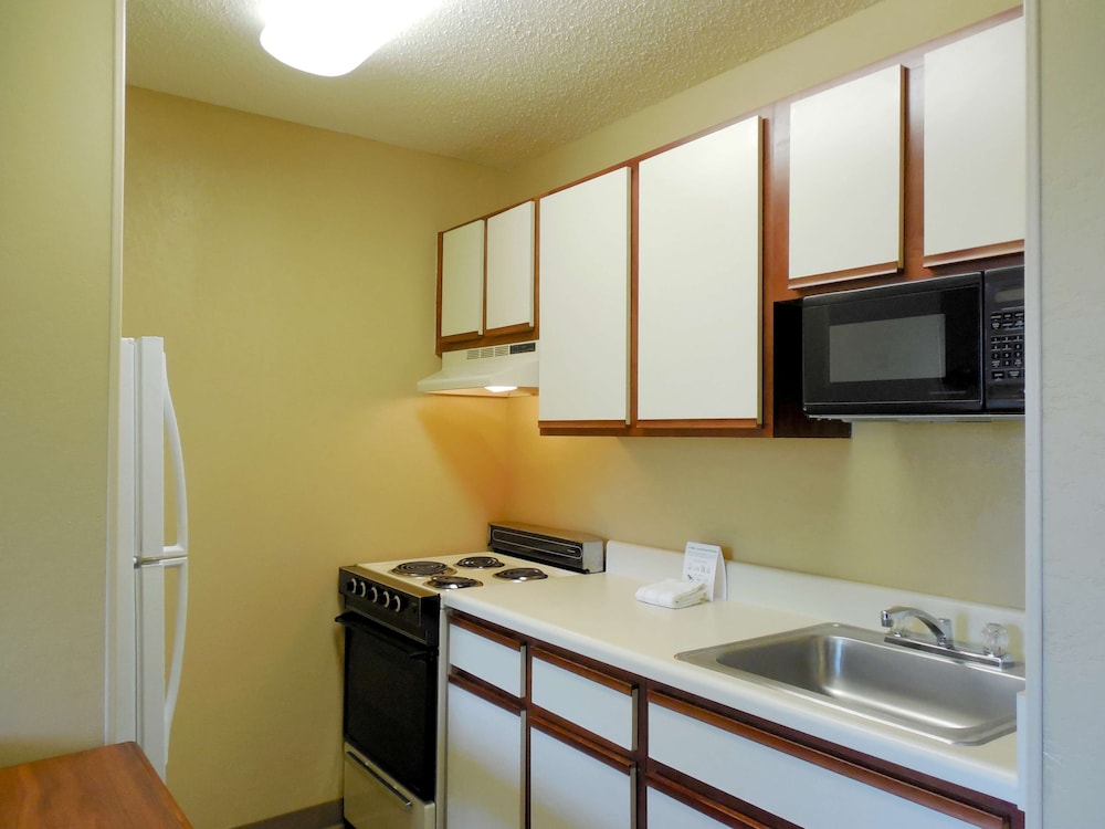extended stay america suites dayton fairborn