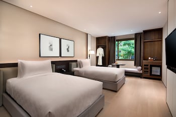 tanggu hotel xian great wild goose pagoda tang paradise