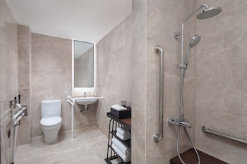 tanggu hotel xian great wild goose pagoda tang paradise