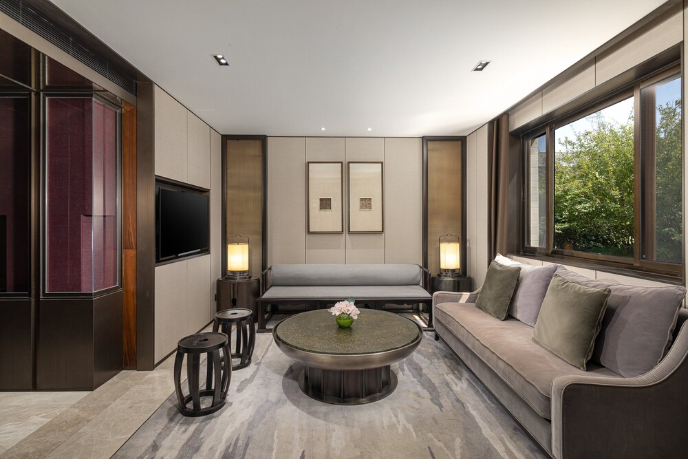 tanggu hotel xian great wild goose pagoda tang paradise