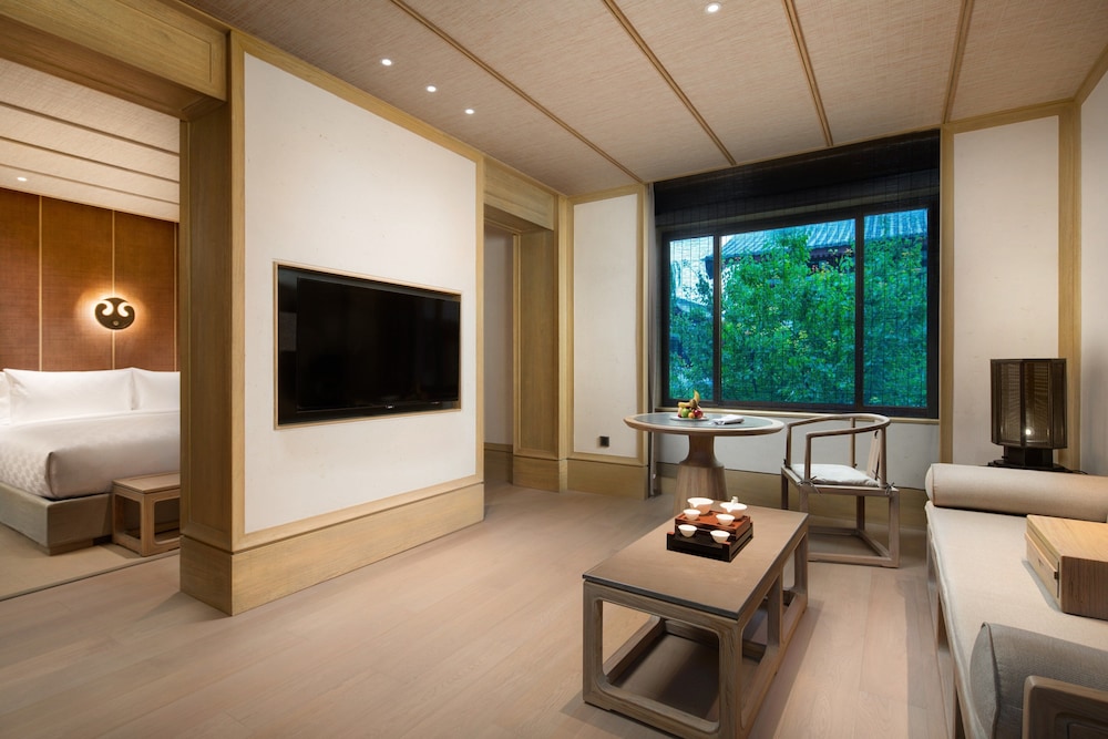 tanggu hotel xian great wild goose pagoda tang paradise