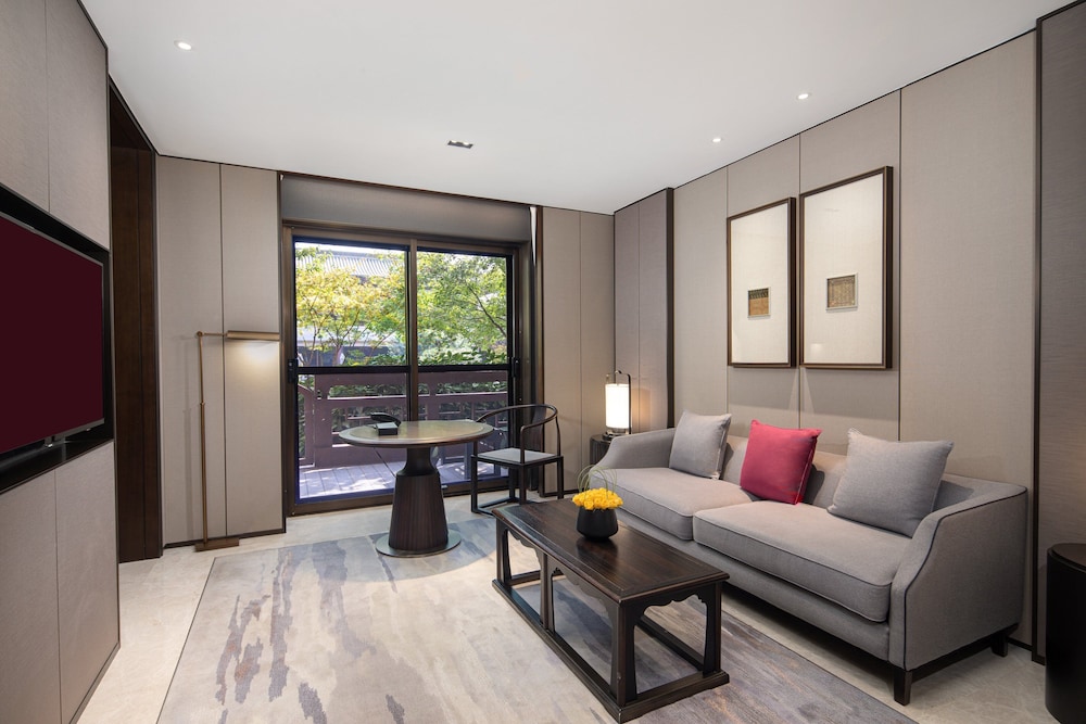 tanggu hotel xian great wild goose pagoda tang paradise