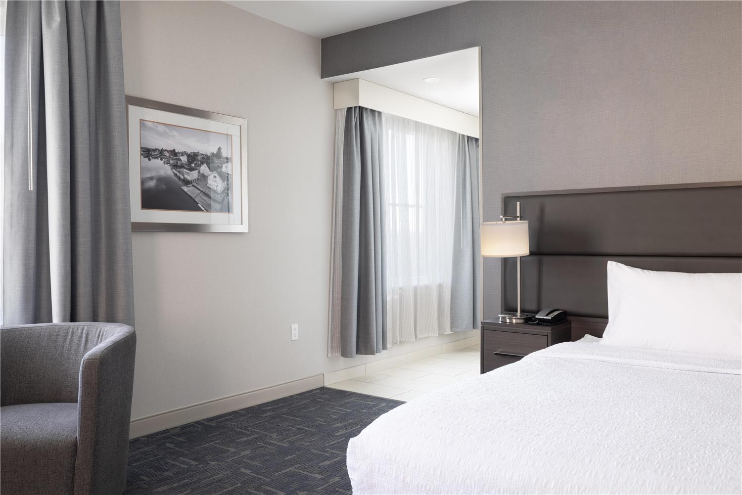 hampton inn and suites portsmouth downtown