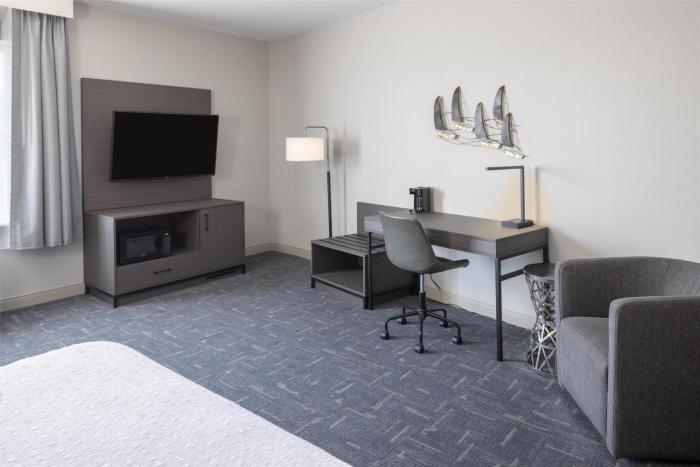 hampton inn and suites portsmouth downtown