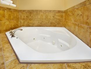 holiday inn express and suites sheldon by ihg