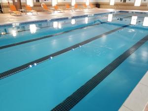 holiday inn express and suites sheldon by ihg