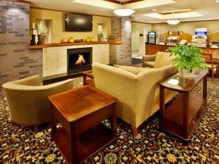 holiday inn express and suites sheldon by ihg