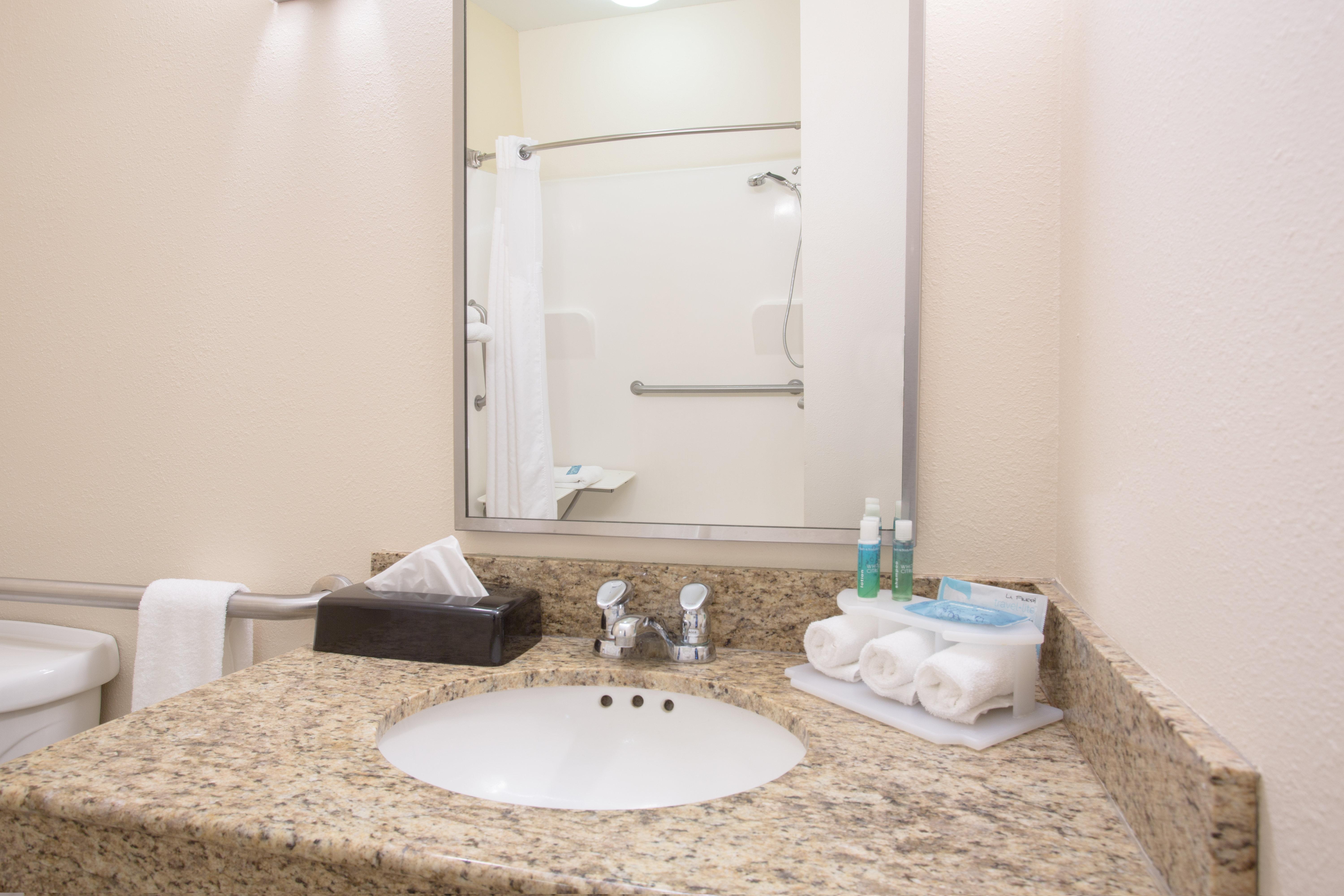 holiday inn express hotel and suites concordia by ihg