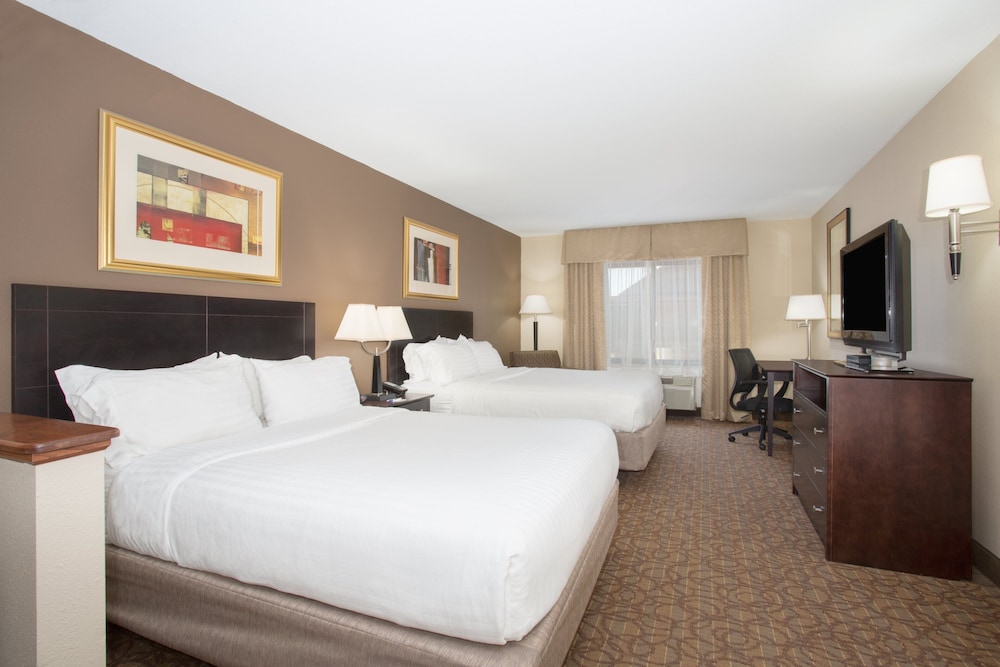 holiday inn express hotel and suites concordia by ihg