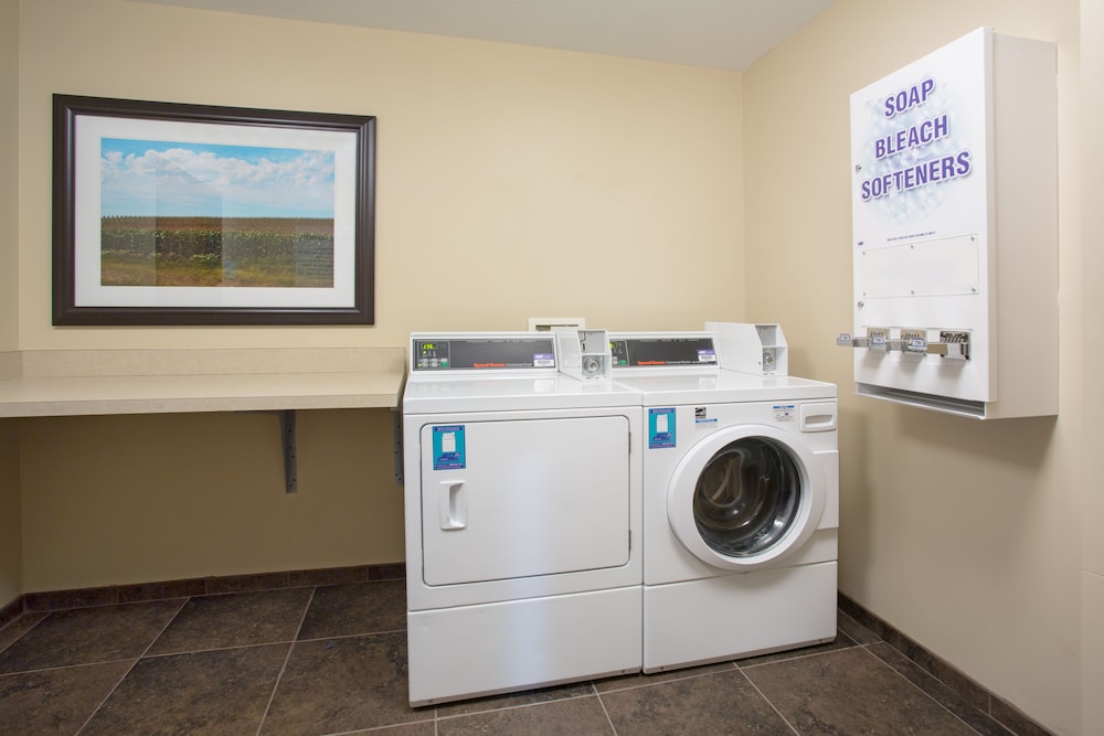 holiday inn express hotel and suites concordia by ihg
