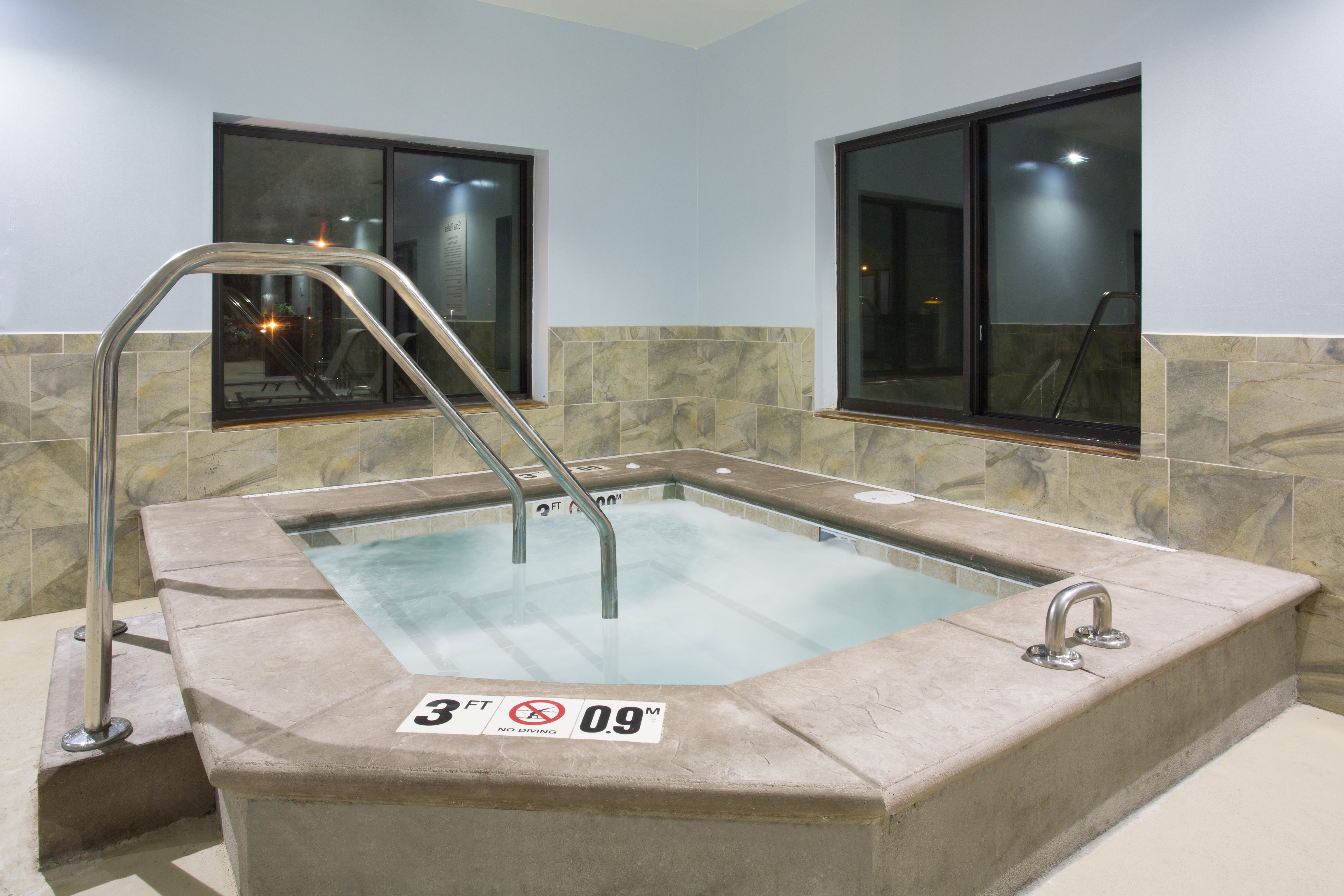 holiday inn express hotel and suites concordia by ihg