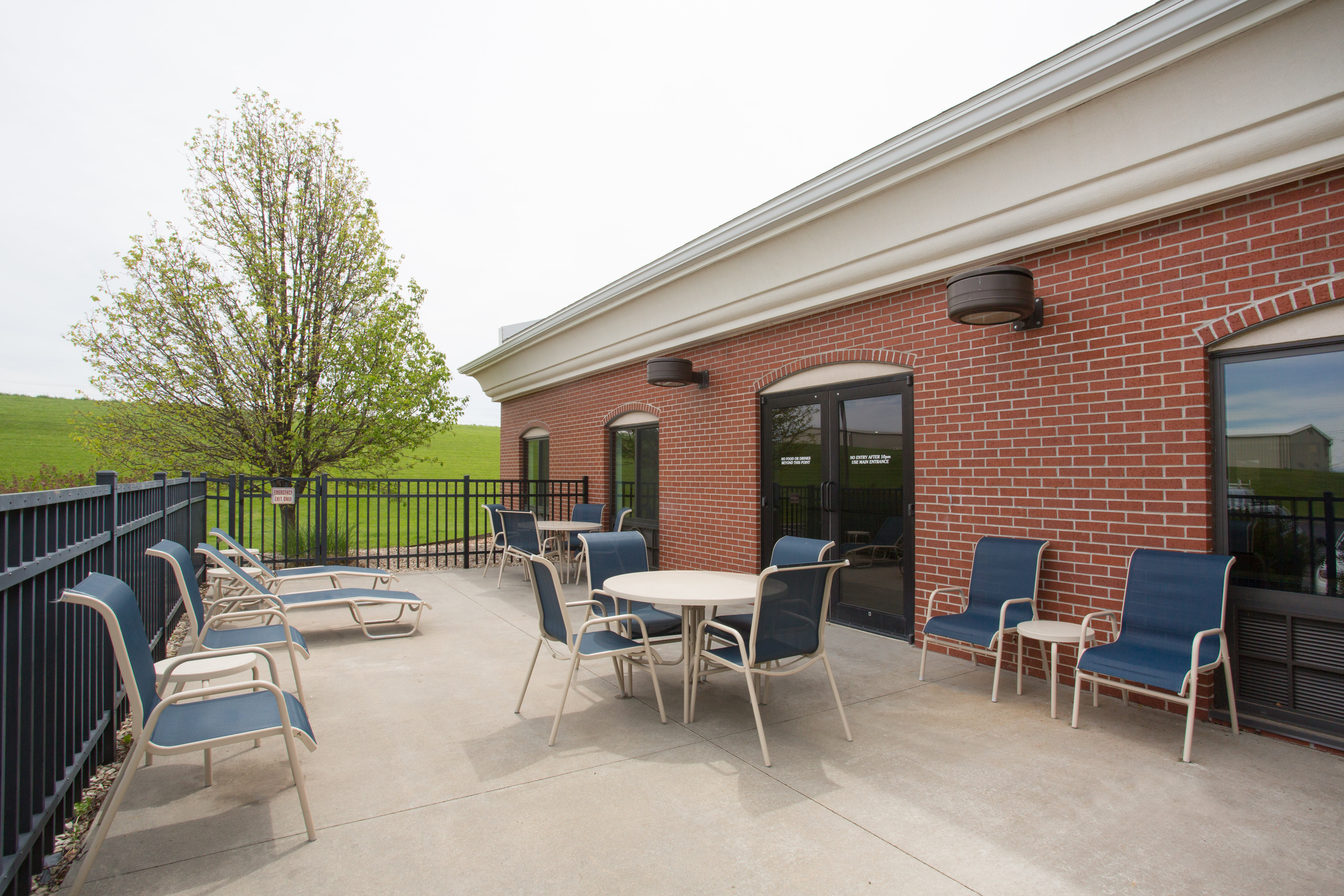 holiday inn express hotel and suites concordia by ihg