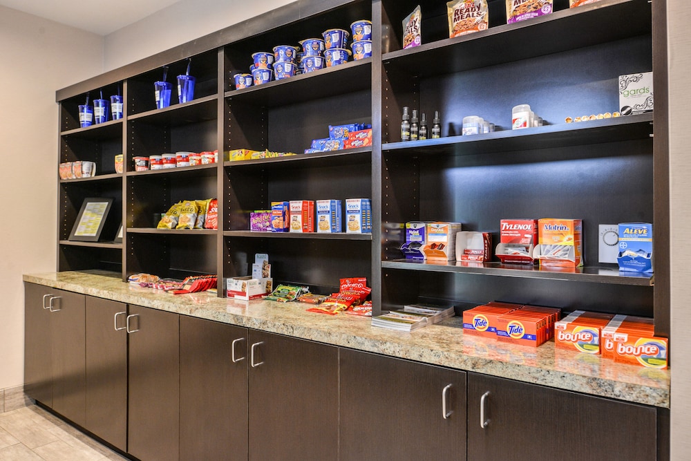 holiday inn express hotel and suites emporia northwest by ihg