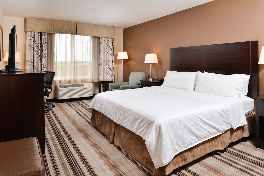 holiday inn express hotel and suites emporia northwest by ihg