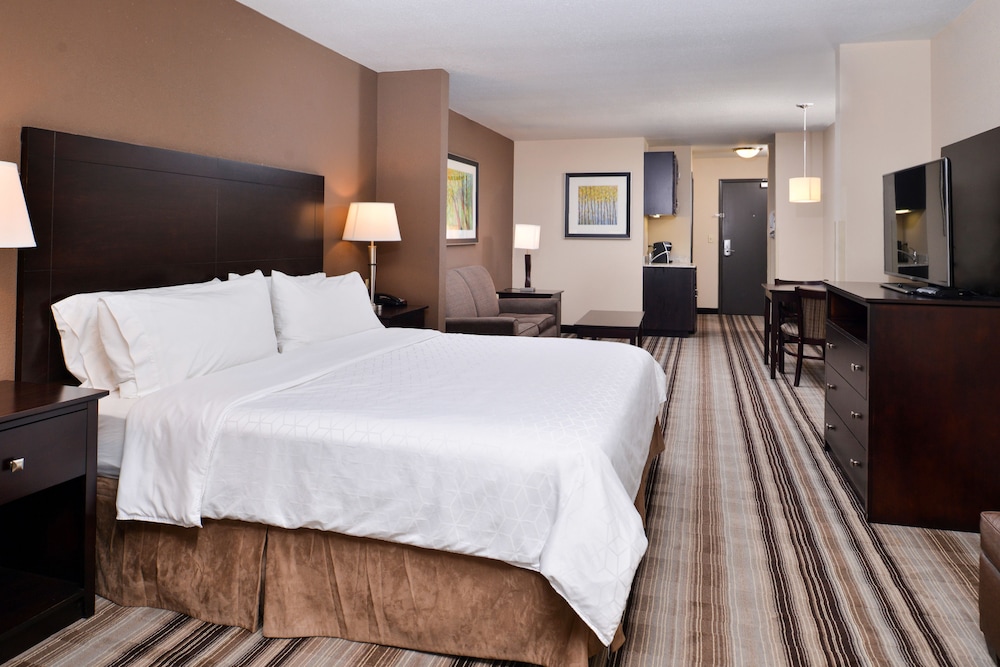 holiday inn express hotel and suites emporia northwest by ihg