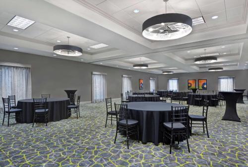 hampton inn gallatin