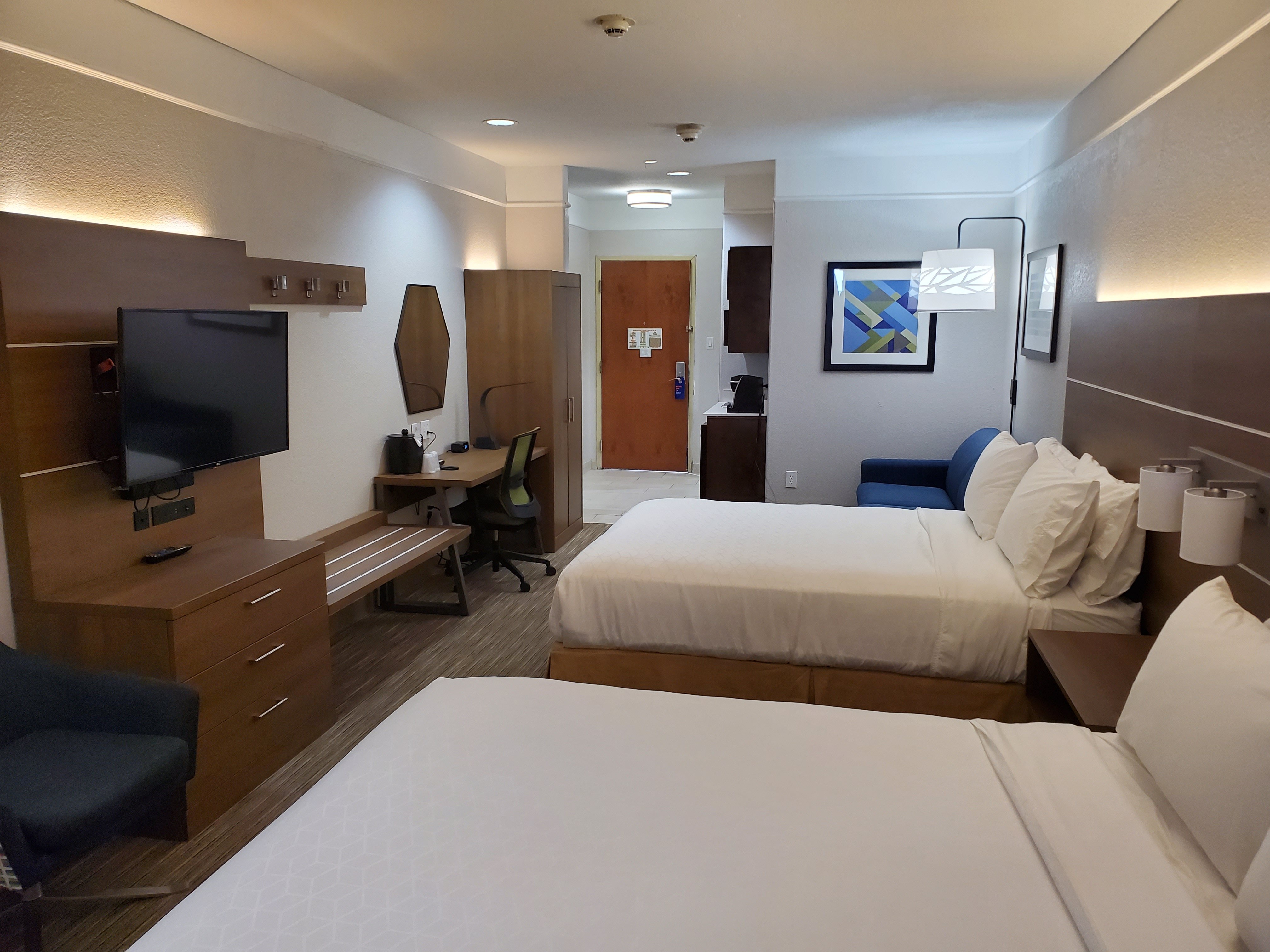 holiday inn express and suites galveston west seawall