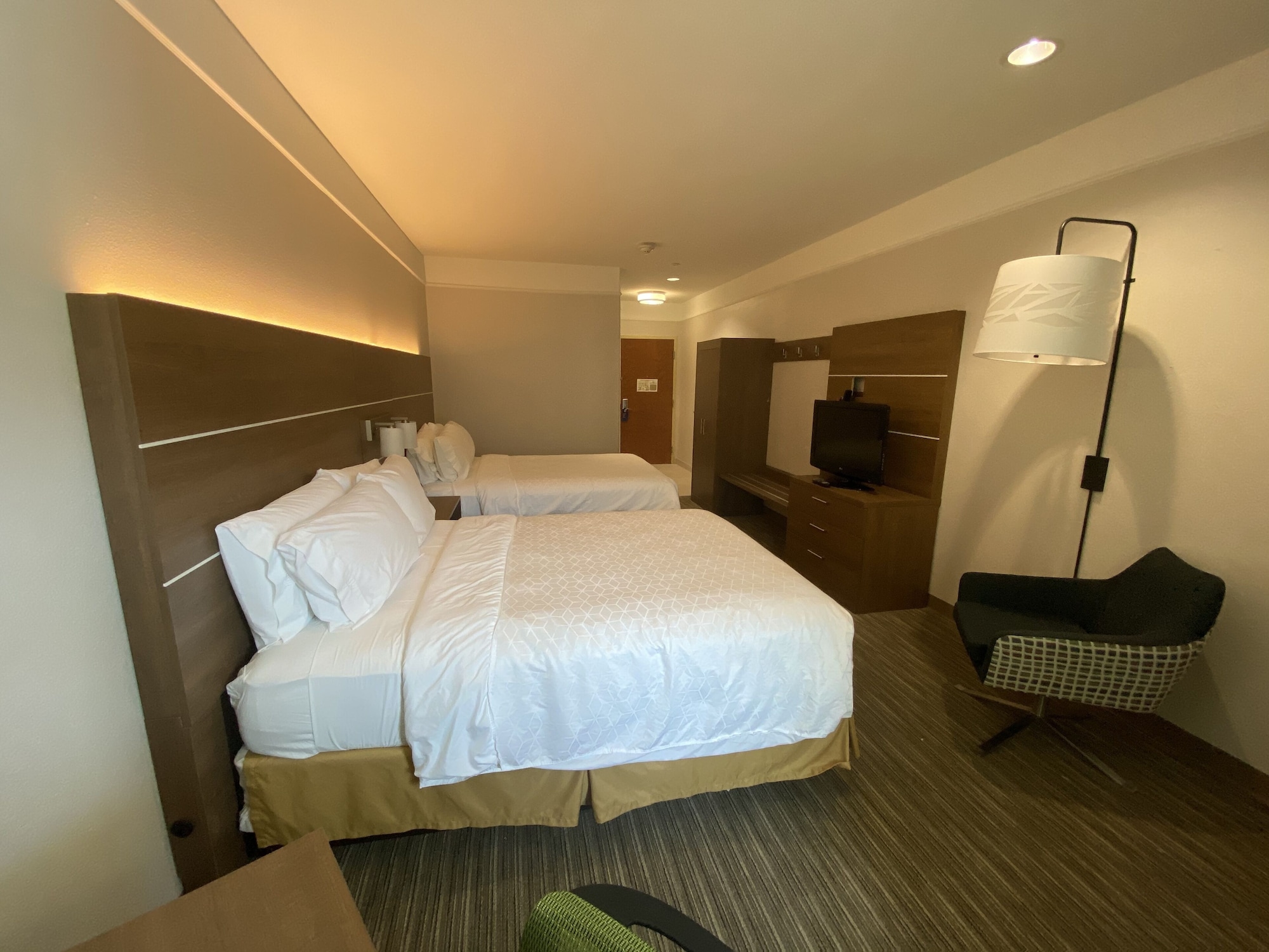 holiday inn express and suites galveston west seawall